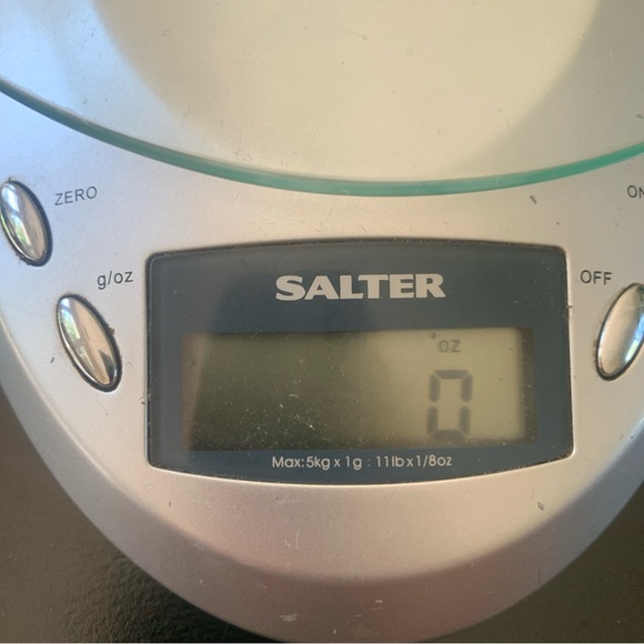 SALTER Electronic Kitchen Scale 11lb Capacity model 6300 Glass platform g/oz - Picture 6 of 11